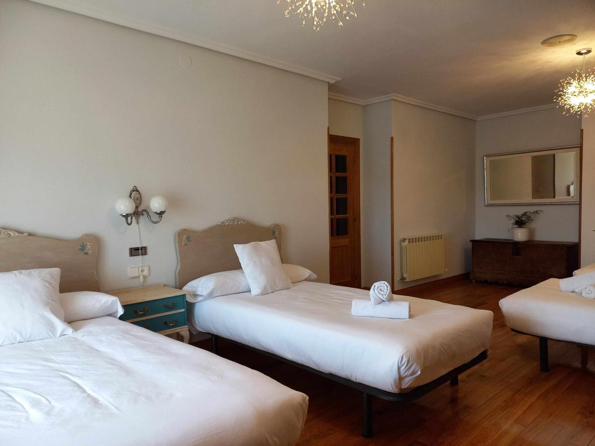 Casa Albaitar Con Piscina Y Sala De Juegos Azcona Εξωτερικό φωτογραφία